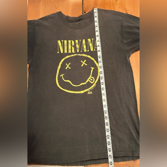 Vintage 1990s Nirvana Smiley Face Band Tee Grunge Faded M - Picture 6 of 6